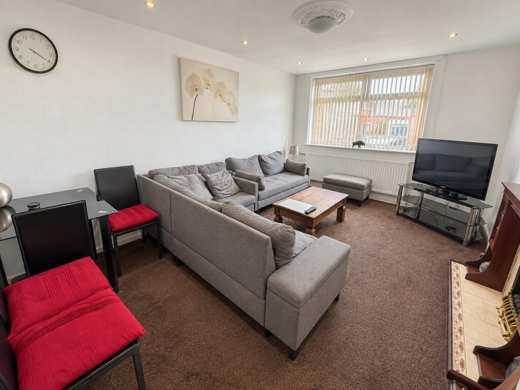 House in Stockport, Greater Manchester - View 2