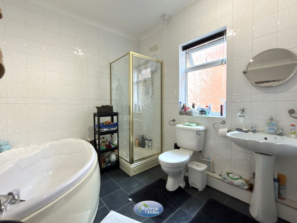 House in Sheffield - View 4
