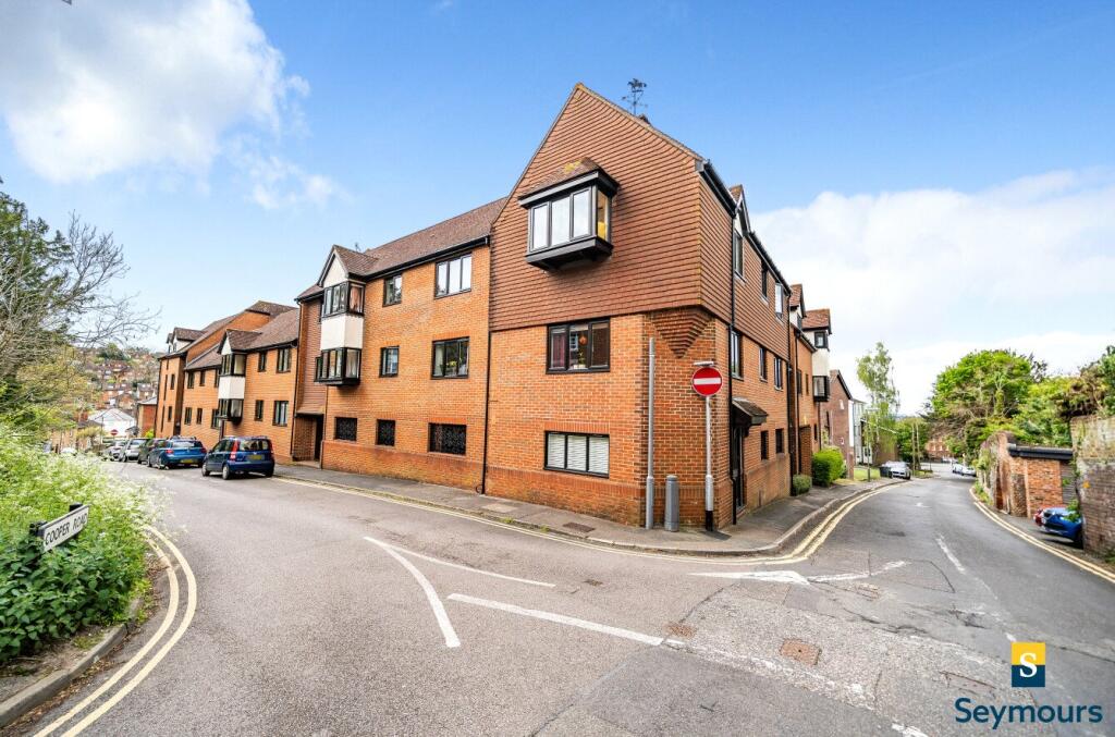 1 Bedroom Flat in GU1 3NX