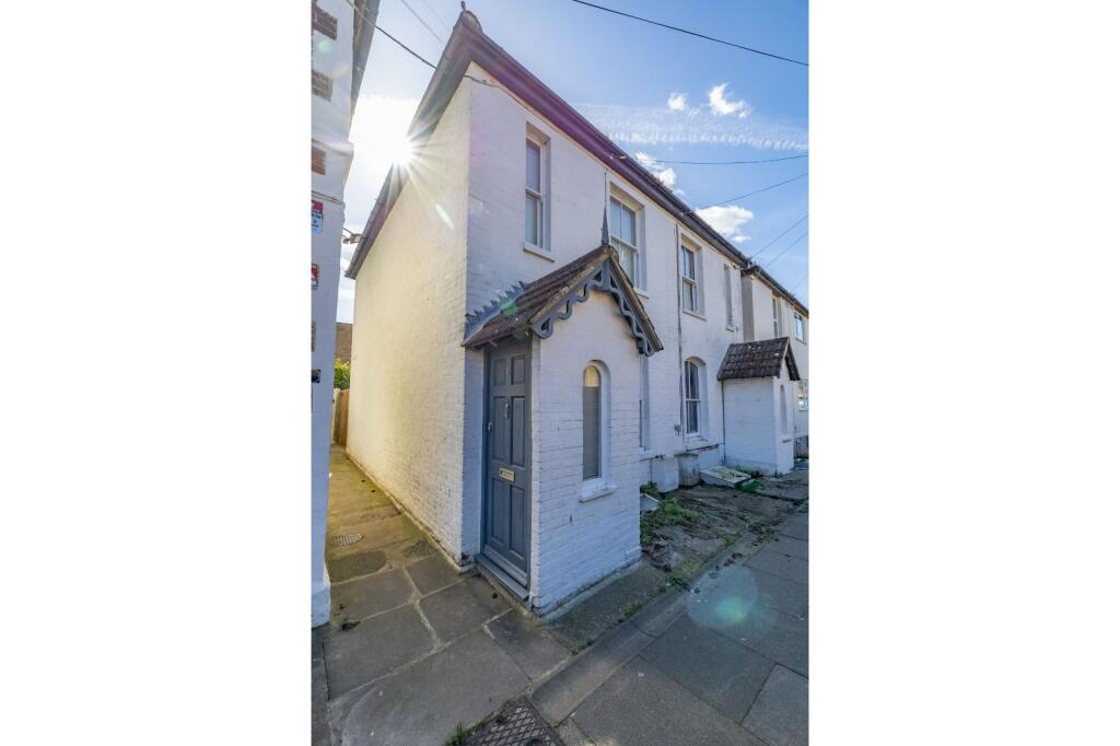 Main image of property: Cross Lane, Faversham, Kent, ME13