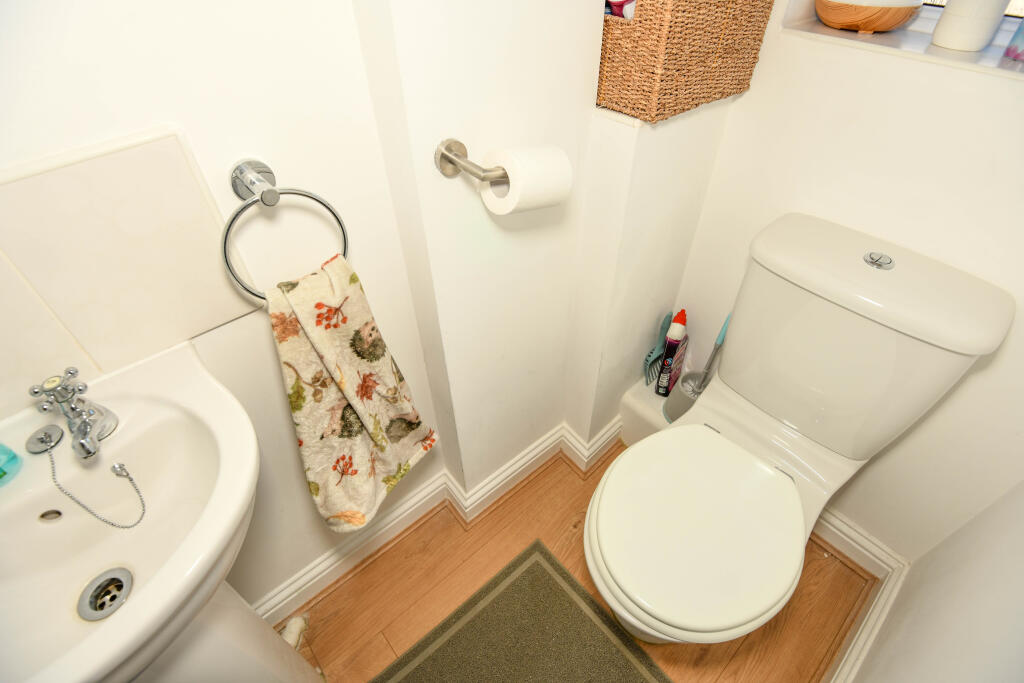 House in Bath, Trowbridge - More