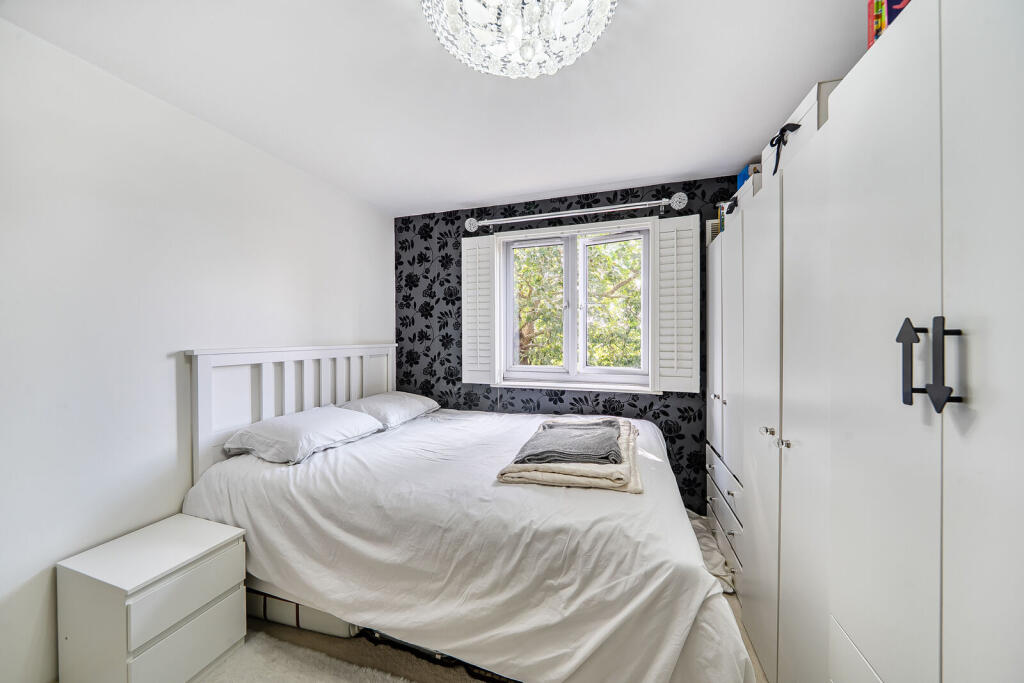 Apartment in London, The Hyde, Hendon Central - View 4