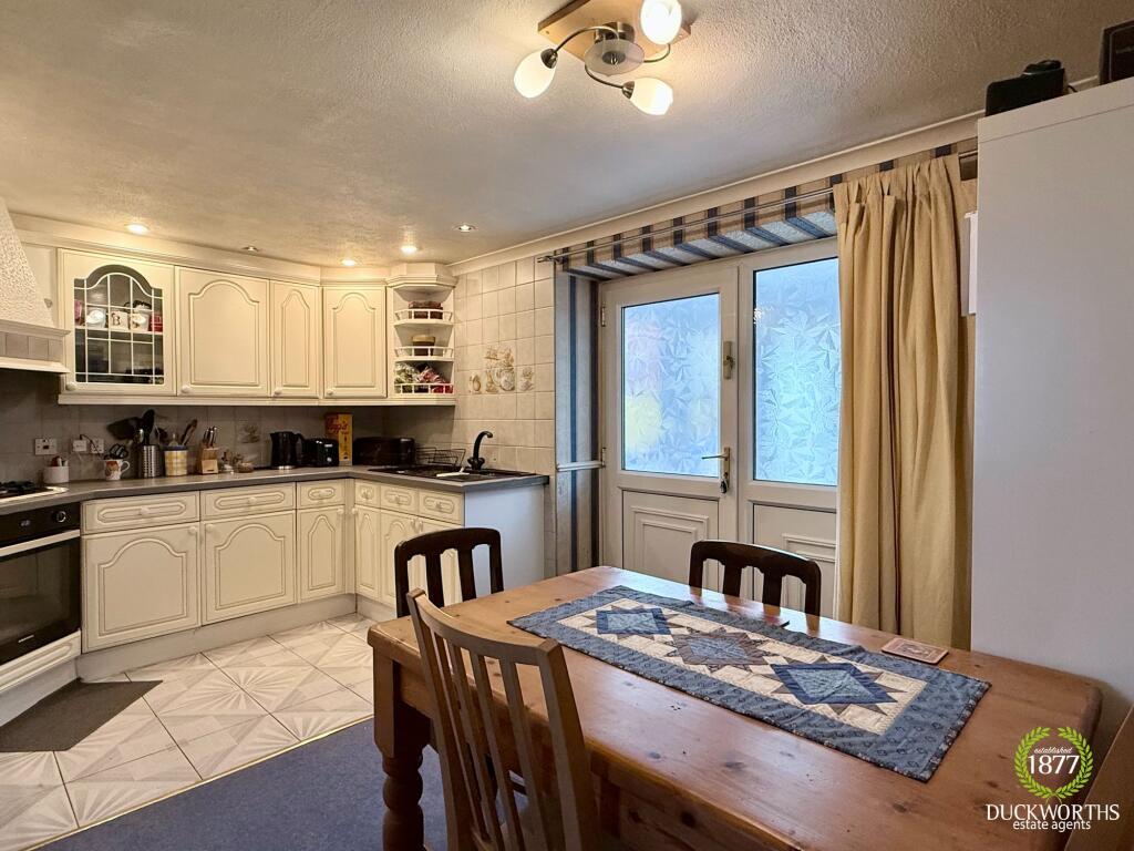 House in Hyndburn, Oakenshaw - View 4