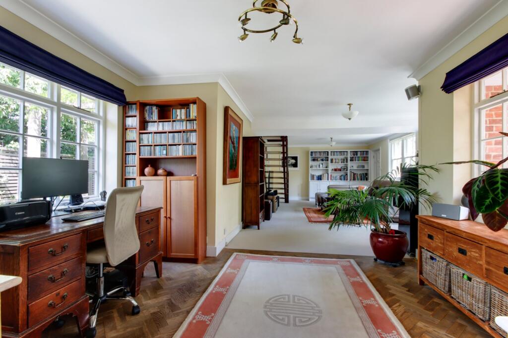 House in Sevenoaks, St John's - View 4
