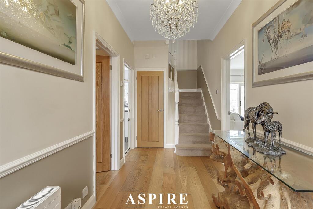 House in Rochford, Ashingdon - View 5