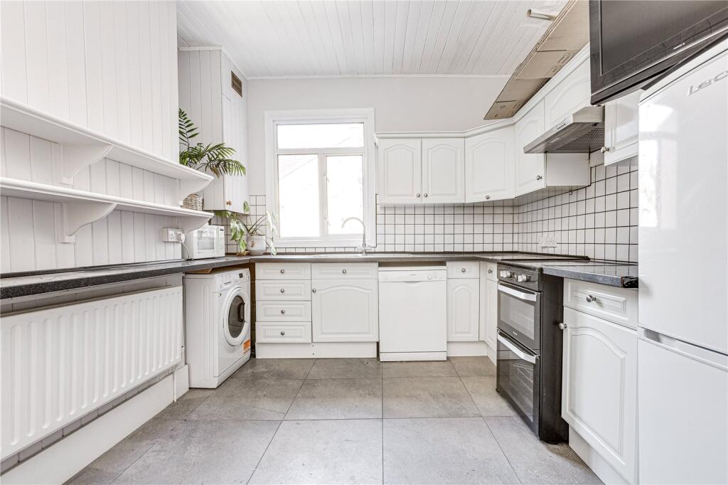 Apartment in London, Falcon Estate, Clapham Junction - View 2