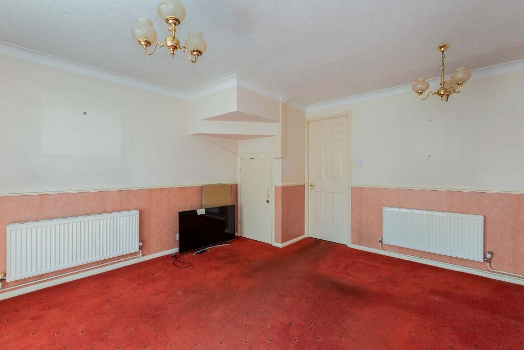 Alder Close, Cippenham photo 3