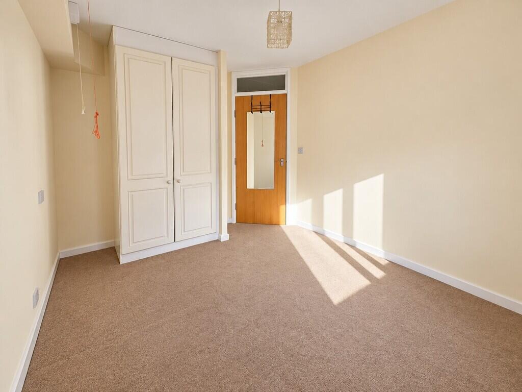 Apartment in Dorchester - View 5