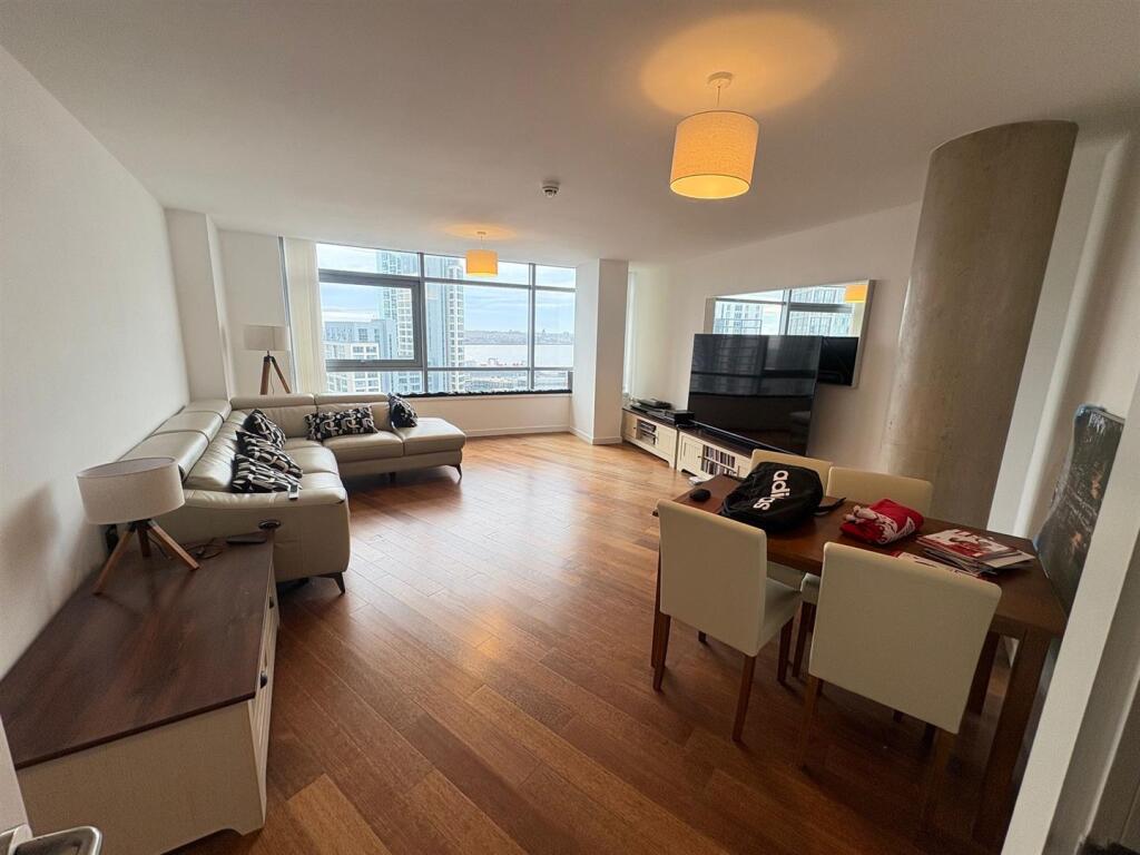 Apartment in Liverpool, Pride Quarter, Vauxhall - View 2