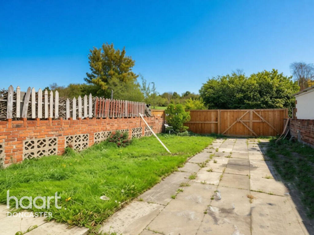 Avenue Road, Askern, Doncaster photo 4