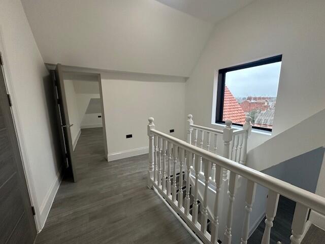 Apartment in Northampton - View 3
