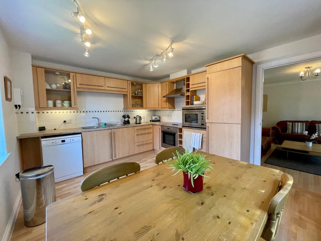 Apartment in Reading - View 5