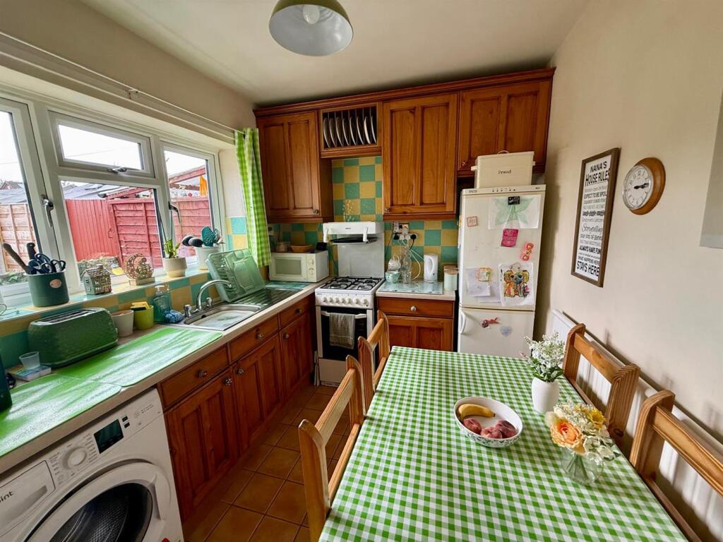 House in Macclesfield, Moss Rose - View 5