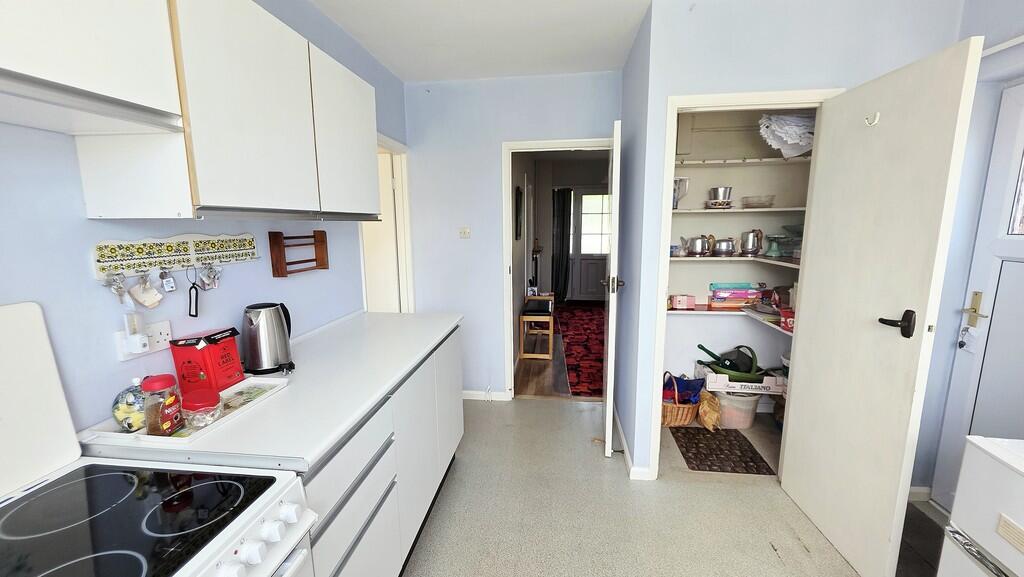 Manor Road, Brackley - View 6