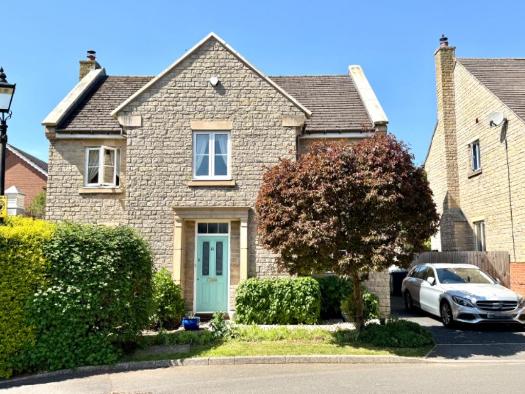 Main image of property: Wetherby Way, Stratford-Upon-Avon, Warwickshire, CV37