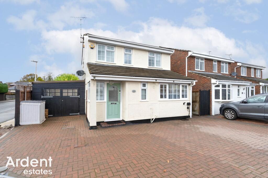 3-bed detached on Chatley Road, Great Leighs, CM3, £475,000