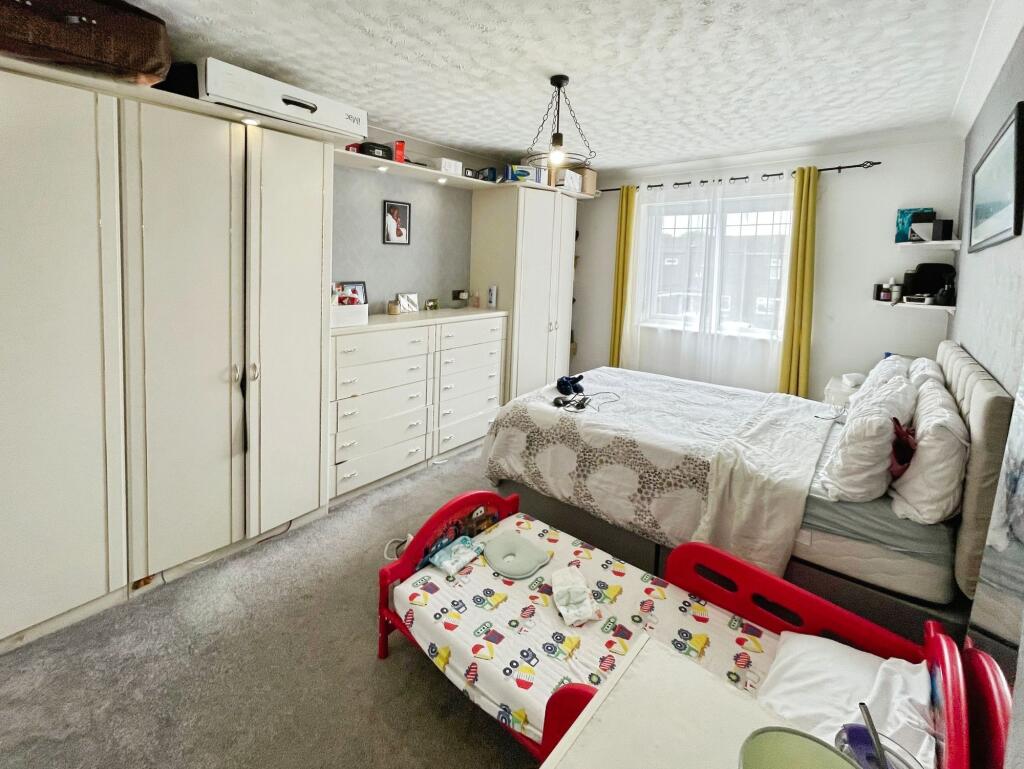 Bermuda Close, Basingstoke, RG24 - View 6