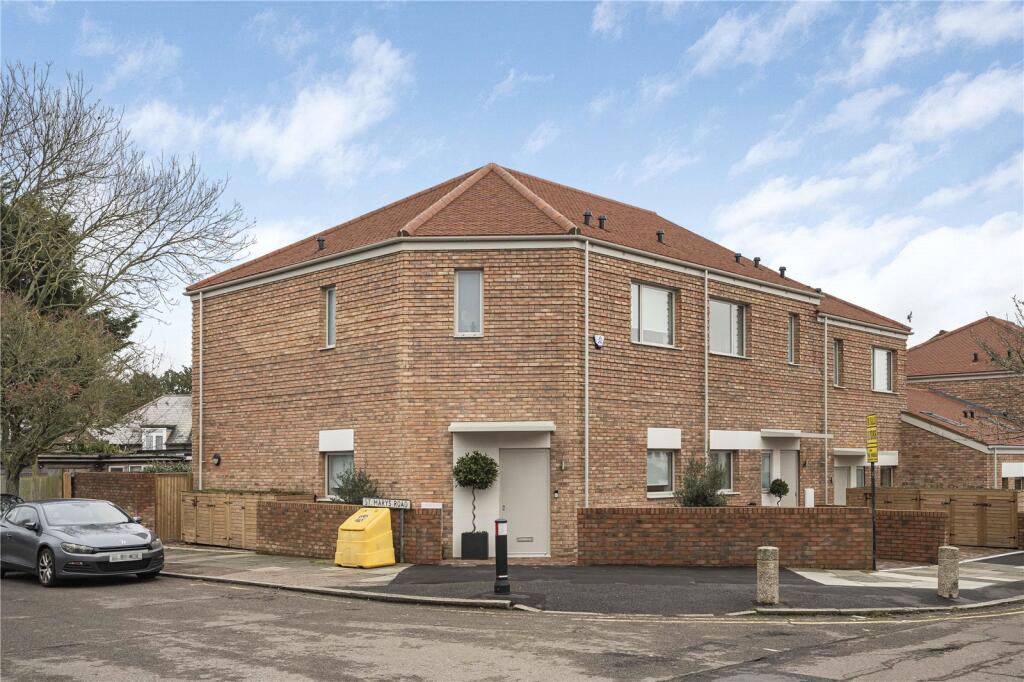 Main image of property: Burlington Rise, East Barnet, London, EN4
