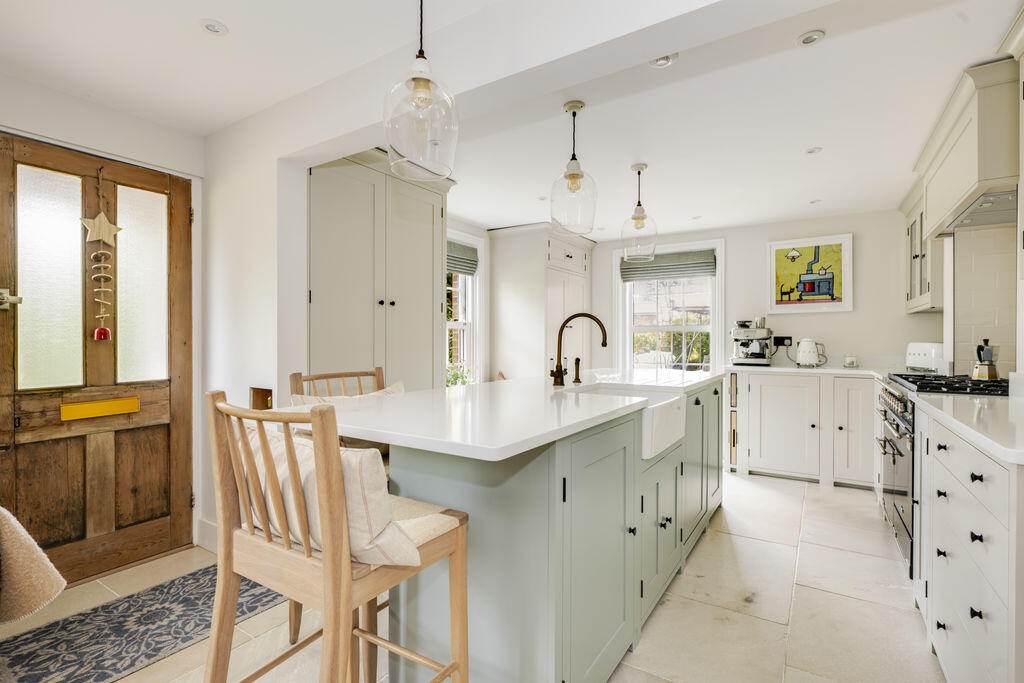 Arlington Road West, Hailsham - View 4
