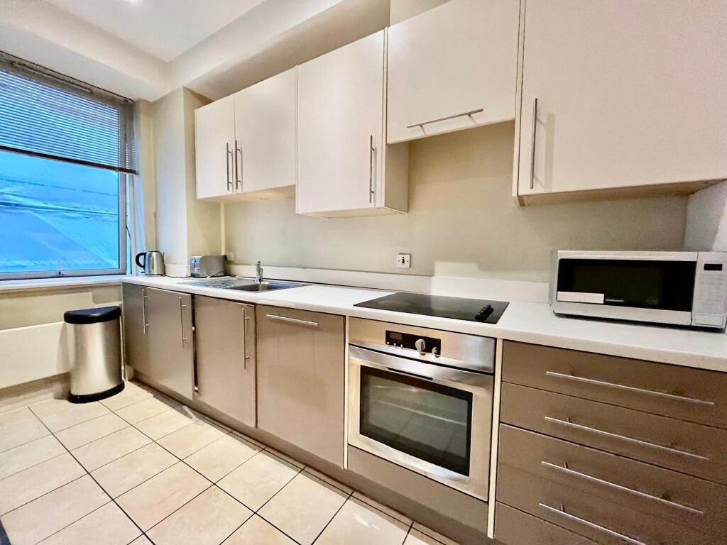 Apartment in Manchester - View 5