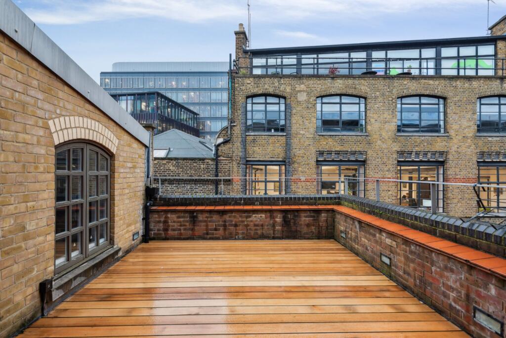 Apartment in London - View 3