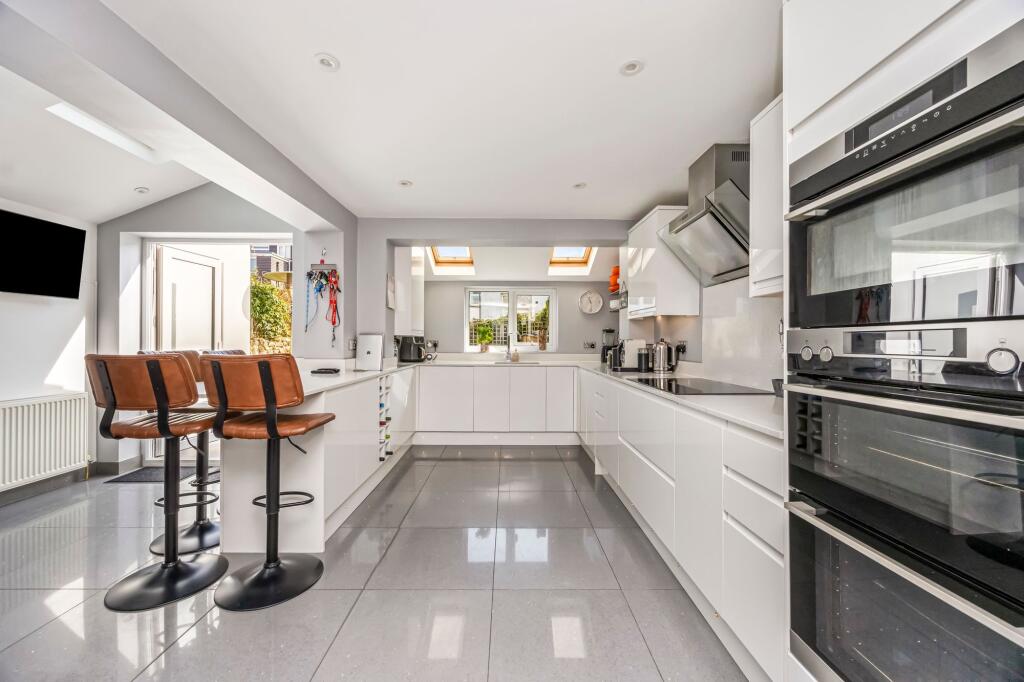 Brooker Street, Hove, BN3 - View 5