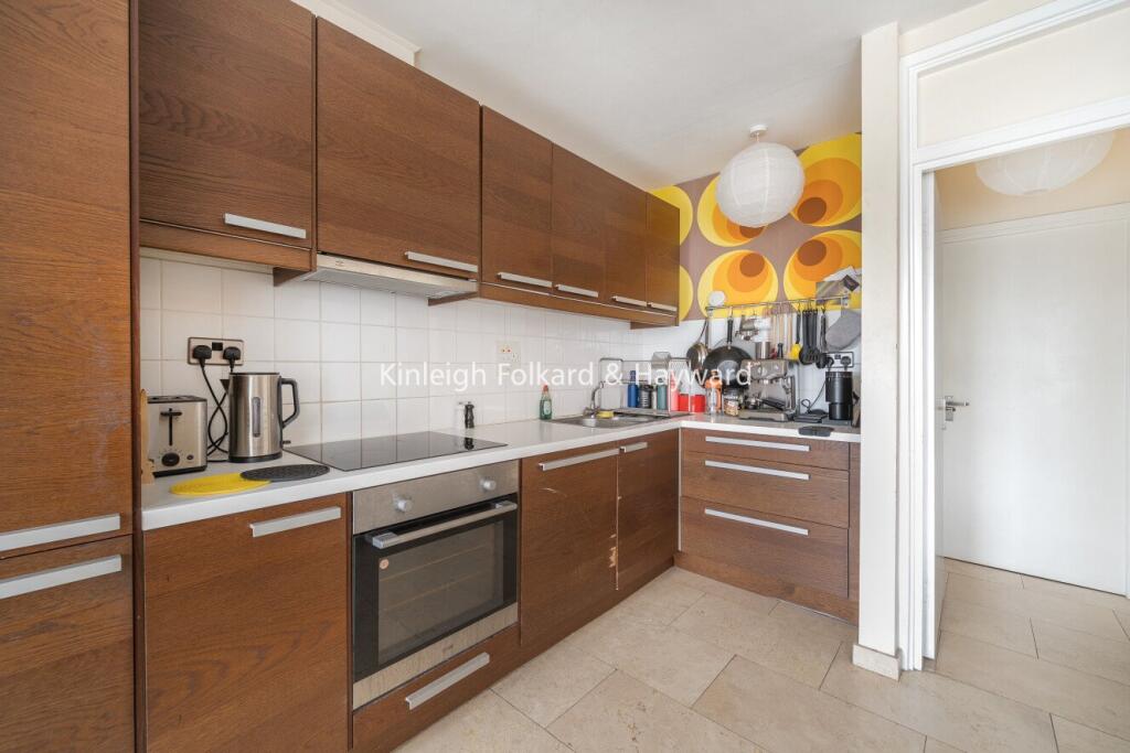 Apartment in London - View 5