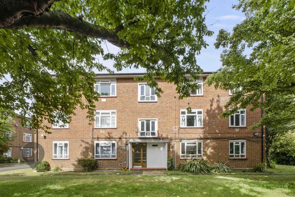 Main image of property: Dounesforth Gardens, London