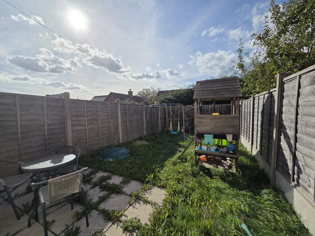 House in Barnsley, South Yorkshire - View 3
