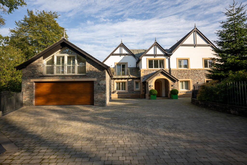 Main image of property: Brackenrigg, Pull Woods, The Lake District, LA22 0HZ