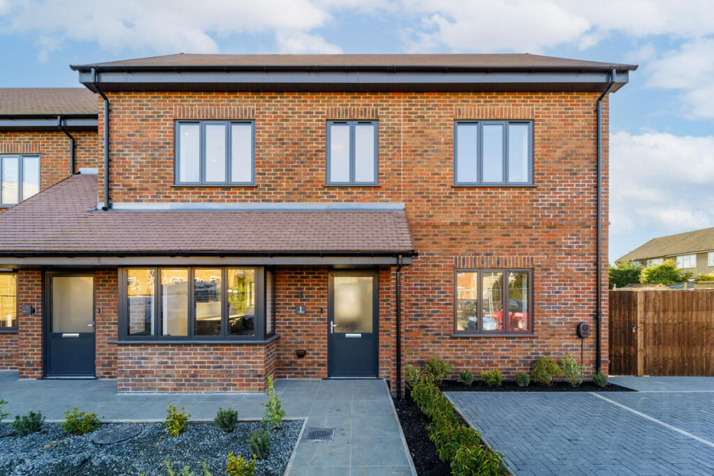 Main image of property: Oakwood Court, Watford, WD25