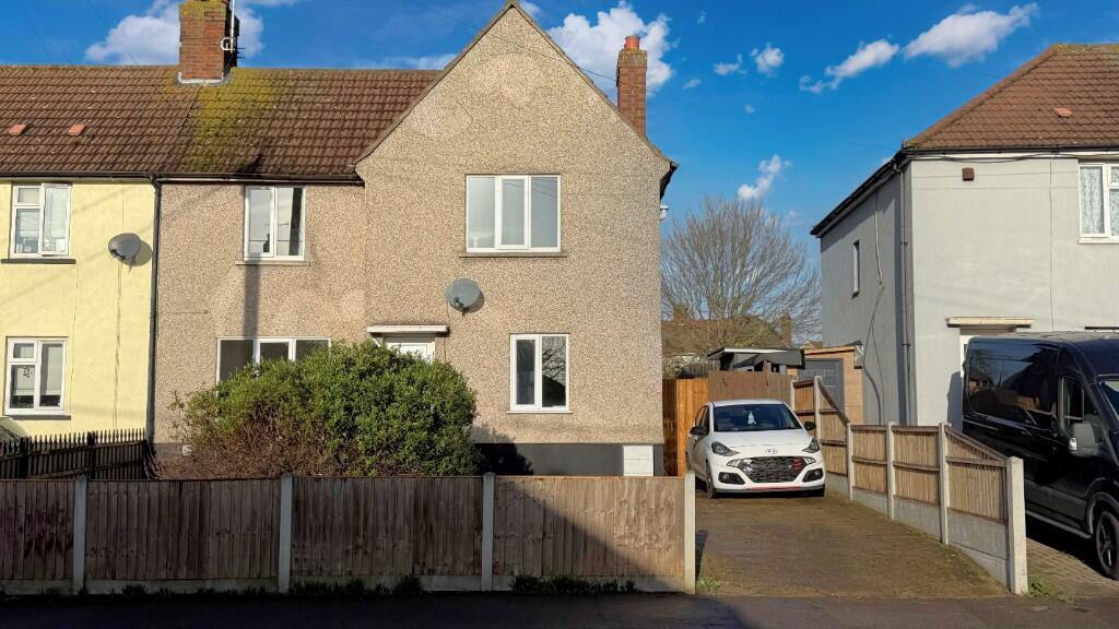 Main image of property: Giffords Cross Road, Corringham, Essex, SS17
