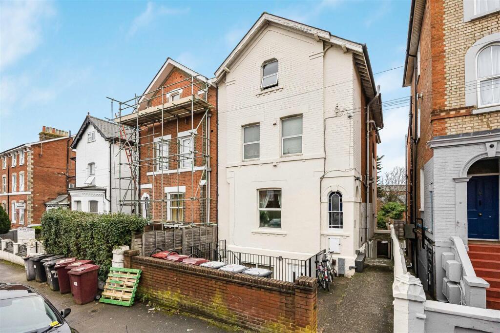 Main image of property: Russell Street, Reading, RG1