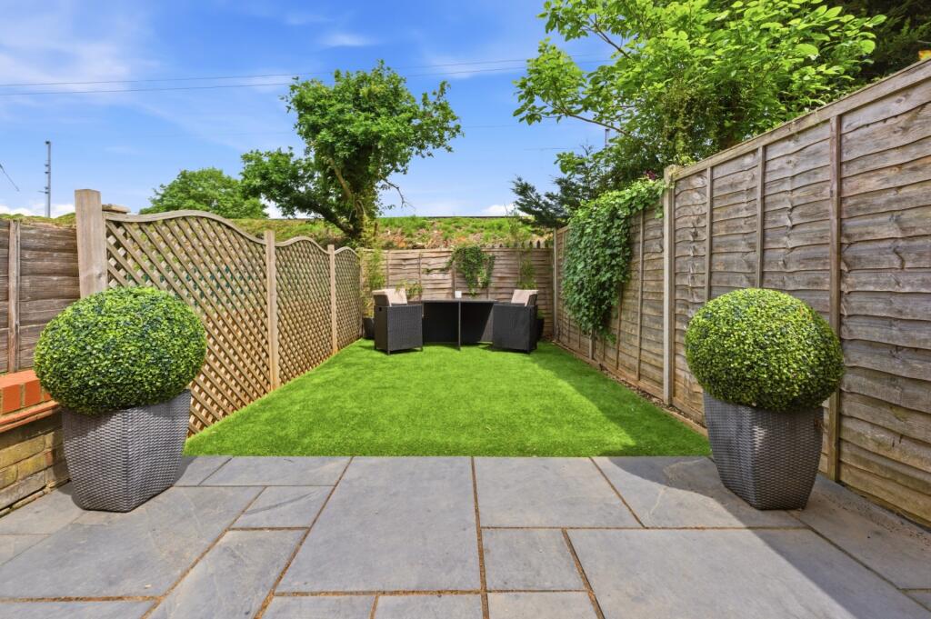 Loire Mews, Harpenden, Hertfordshire, AL5 photo 3