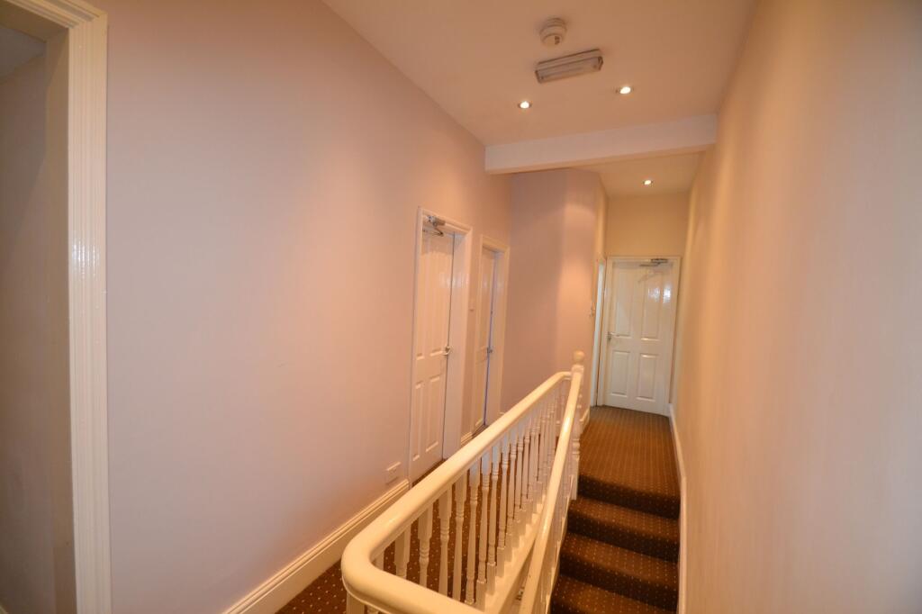 2 bedroom house share for rent