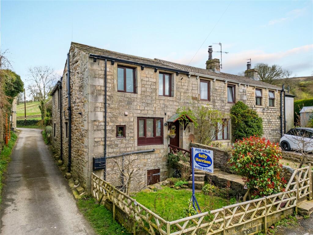 Main image of property: Dotcliffe Road, Kelbrook, Barnoldswick, Lancashire, BB18