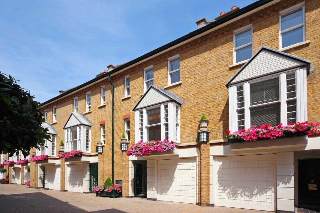 Main image of property: Charles II Place, Kings Road, SW3