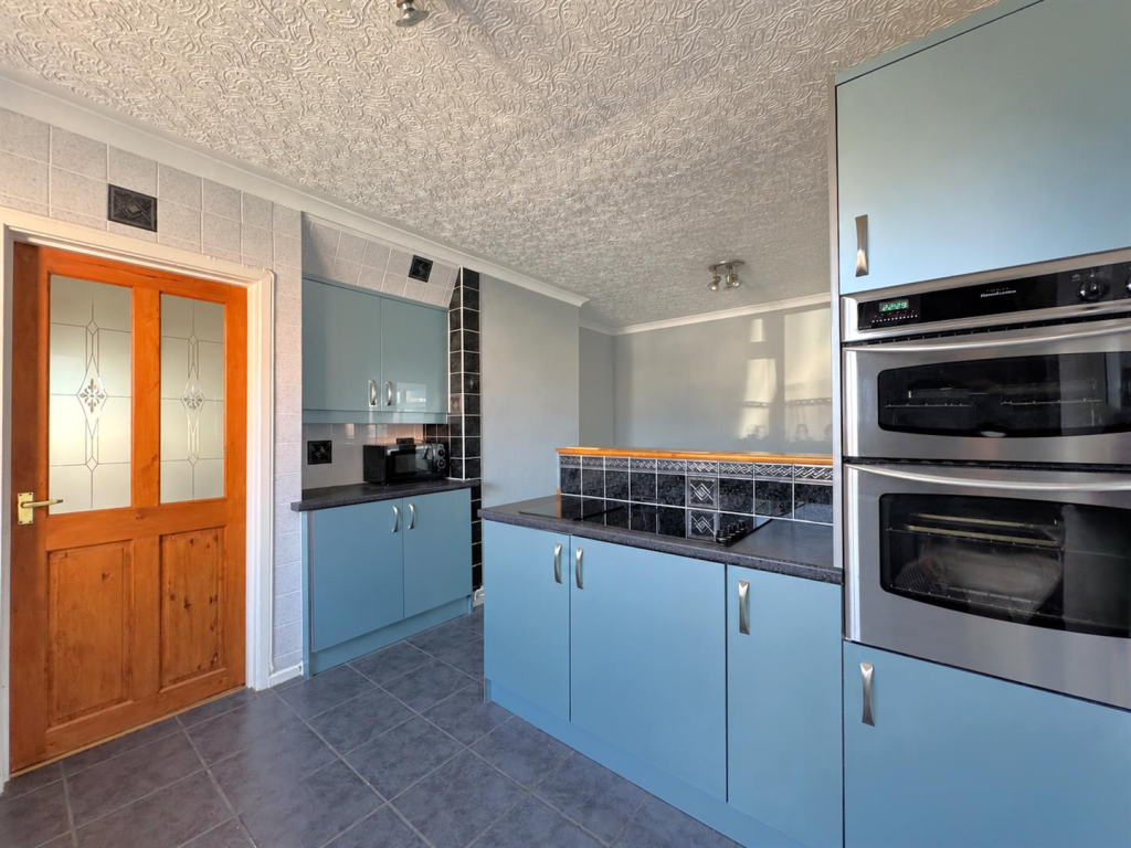 House in Weymouth, Dorset - More