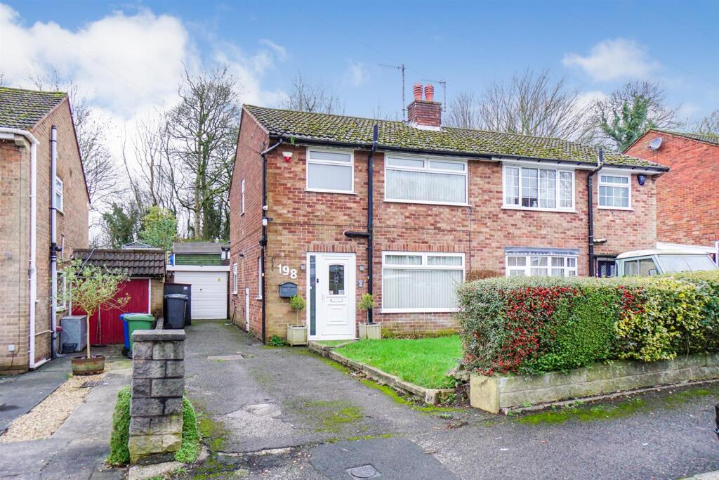 Main image of property: Hady Lane, Chesterfield