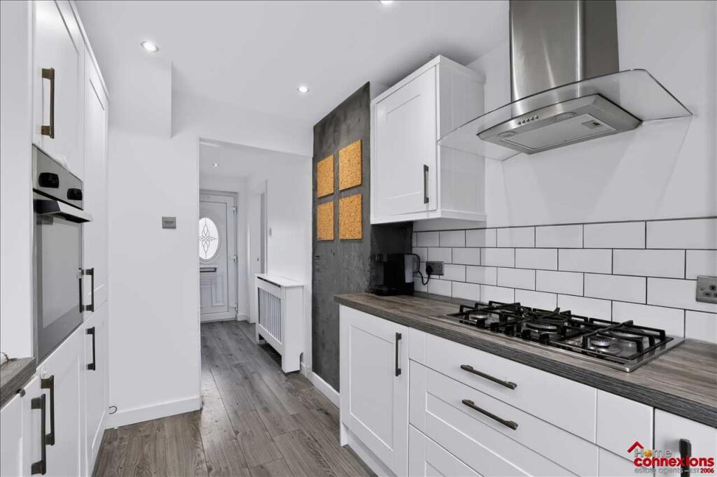 House in East Kilbride, Nerston Industrial East, Calderwood - View 4