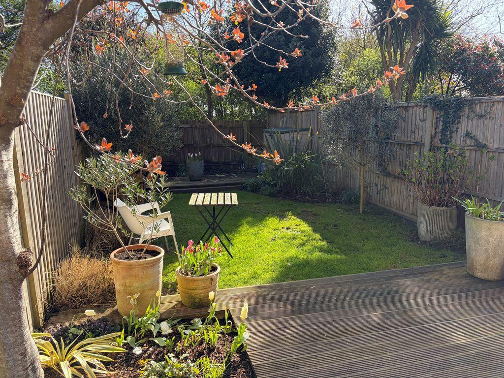 Furlong Close, Fontwell photo 4