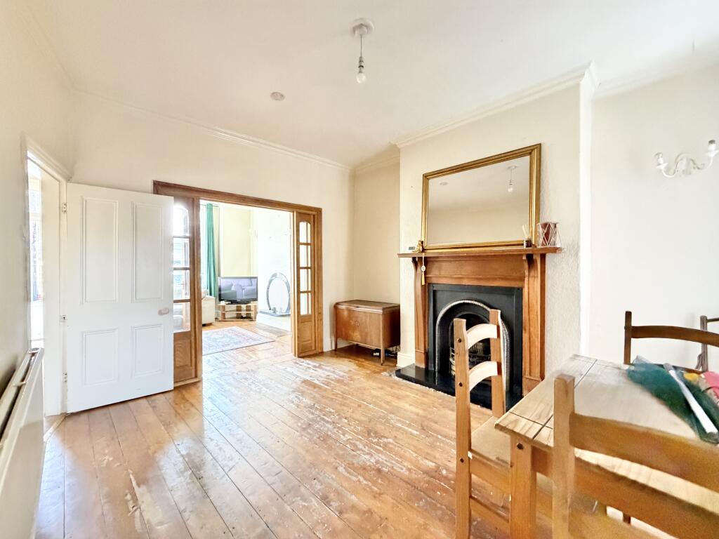 Lawson Grove, Sale, Trafford photo 4