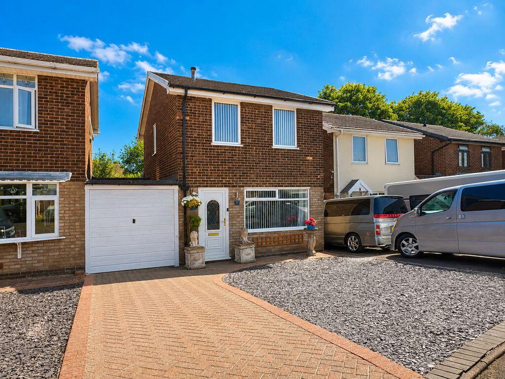 3-bed detached on Knight Road, Burntwood, WS7 1PX, £310,000