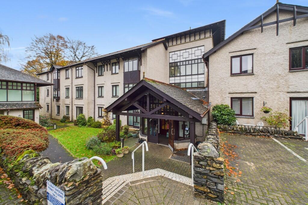 2-bed flat on 207 Elleray Gardens, Windermere, LA23 1JE, £132,500
