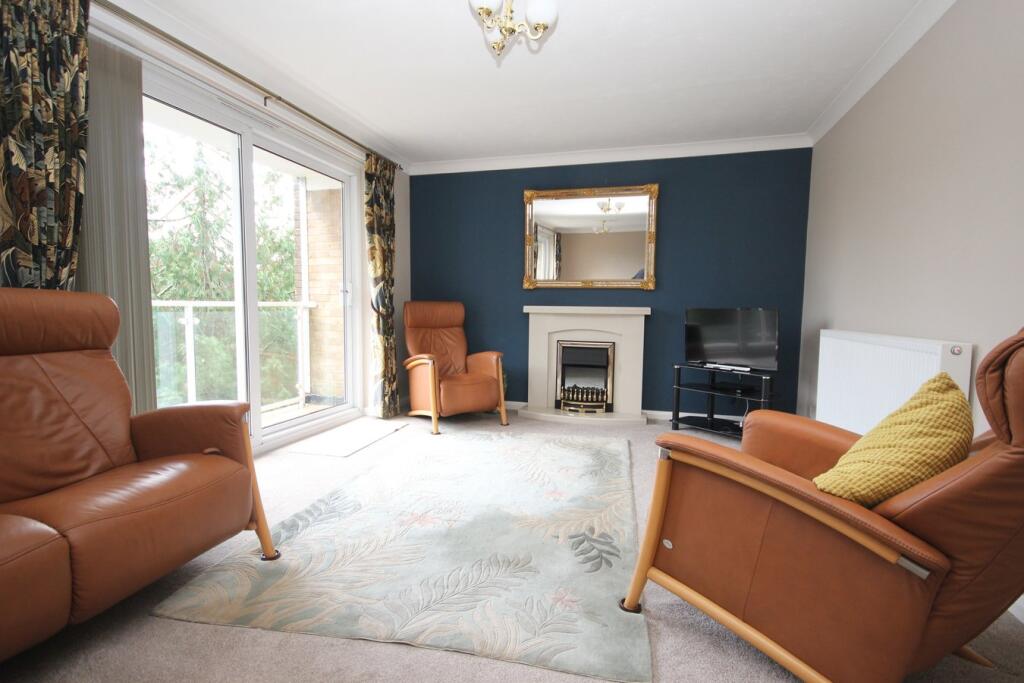 Lindsay Court, 28 Lindsay Road, BRANKSOME PARK, BH13 photo 2