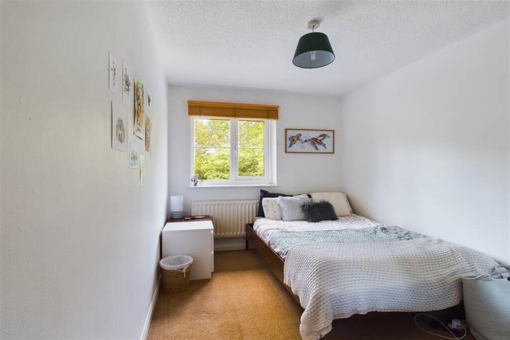 Apartment in Newcastle upon Tyne - View 4