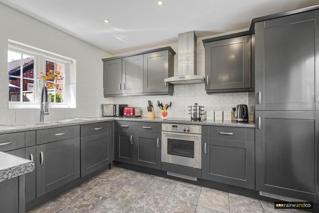 Main image of property: Salisbury Village, Hatfield