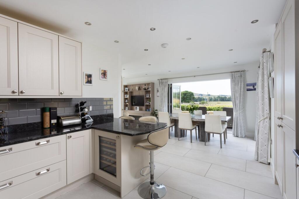 House in Bradford, Beamsley - View 2