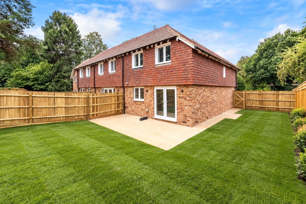 House in Godalming, Elstead - View 4