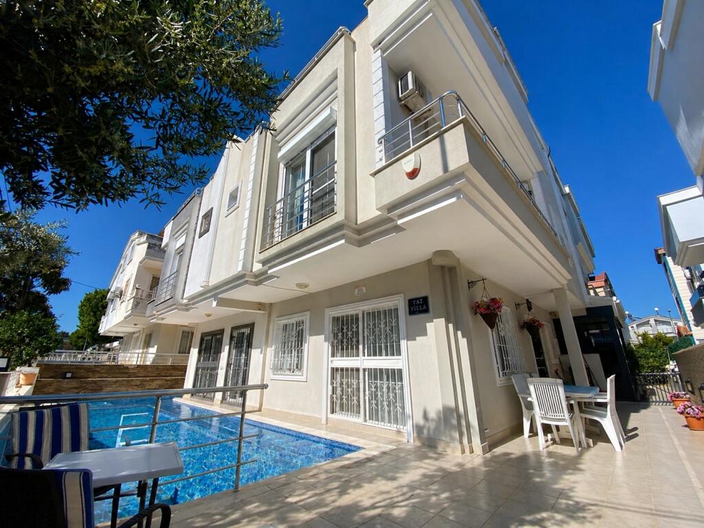 Main image of property: Aydin, Didim, Altinkum